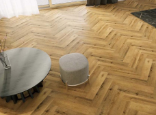 Jakie panele do pomieszczenia o dużym natężeniu ruchu wybrać?